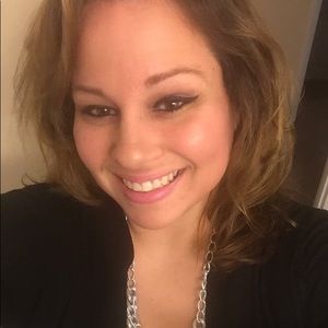 Meet your Posher, Melissa